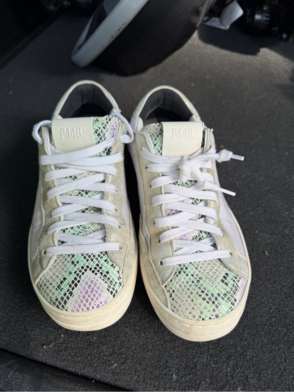 P448 John Metallic Silver Pearl / Multicolor Snakeskin  size 37